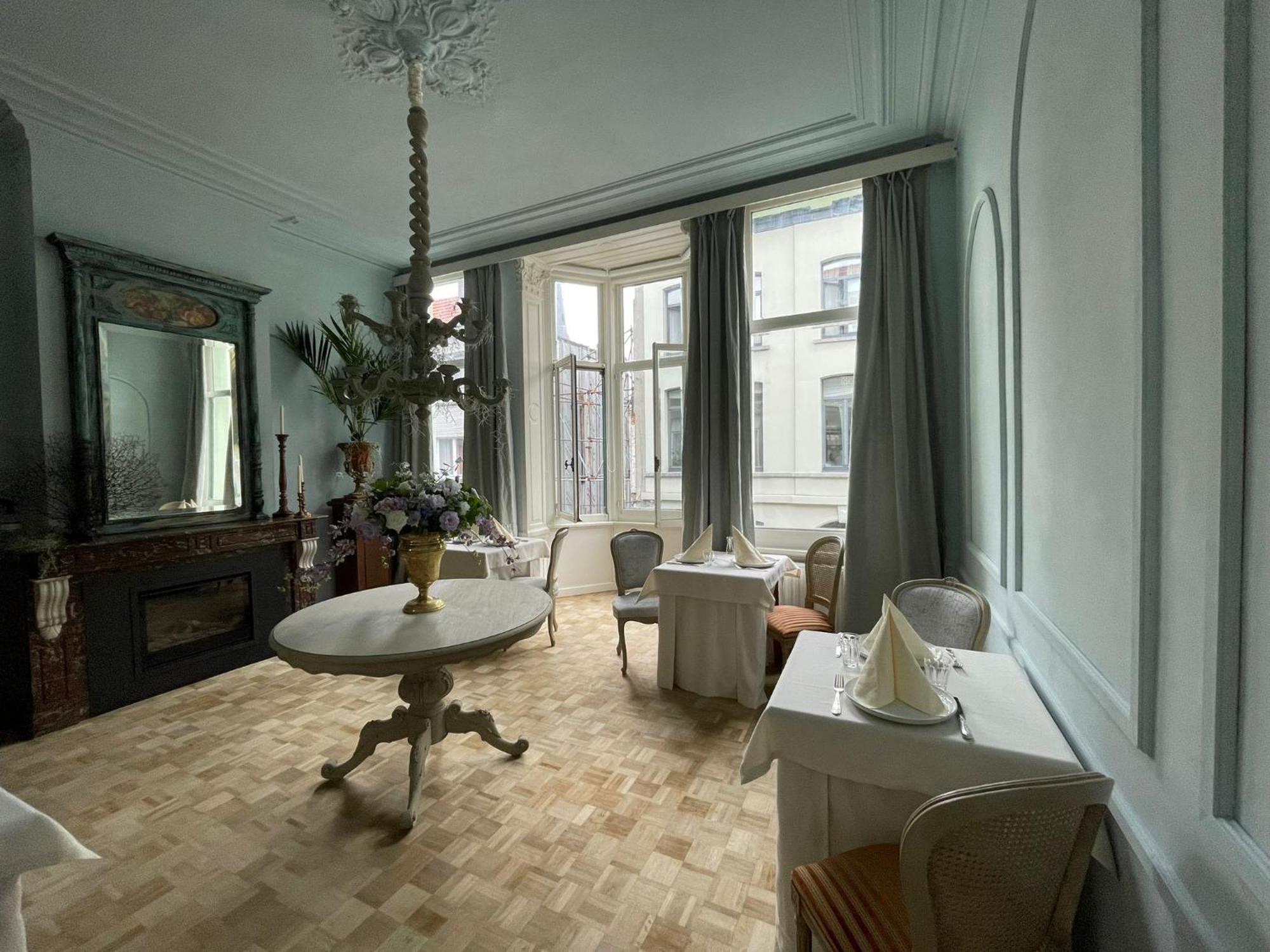 Guesthouse Nights By Morpheus Antwerpen Buitenkant foto